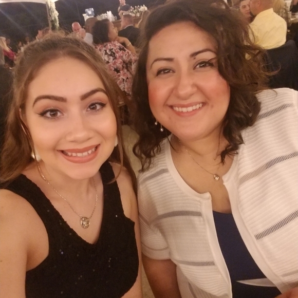 Meet Your Posher! - Picture 8 of 16